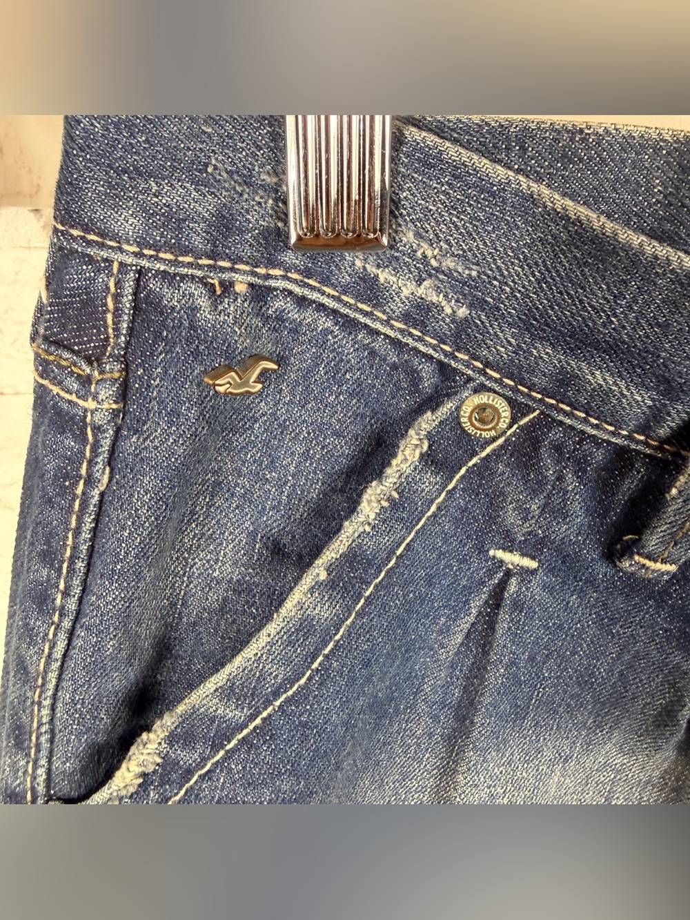 Hollister Denim Mini Size 9 Low Rise Distressed Y2K Jean‎ Skirt indie sleaze - Picture 4 of 6